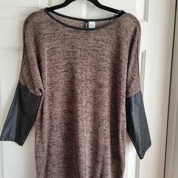 H&M Top - Picture 1 of 2